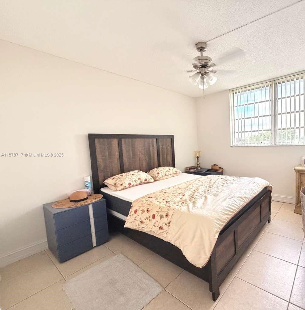 ROYAL OAKS CONDO - Residential
