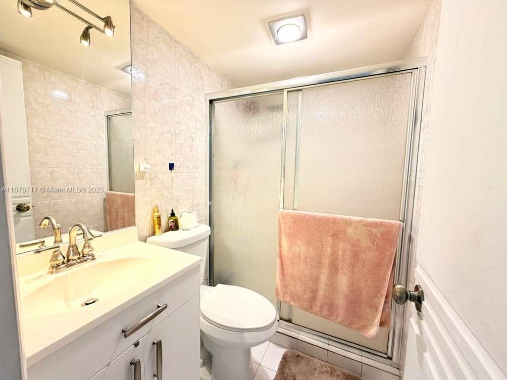 ROYAL OAKS CONDO - Residential