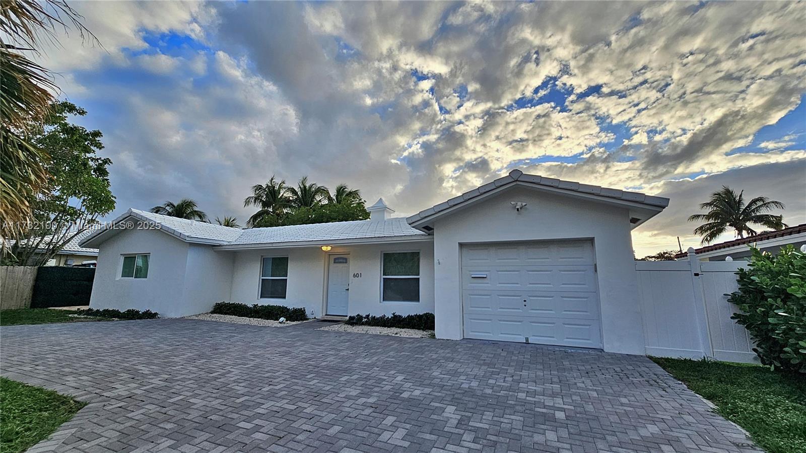 Property for Sale at 601 Se 13th Ave, Deerfield Beach, Broward County, Florida - Bedrooms: 3 
Bathrooms: 3  - $1,039,000