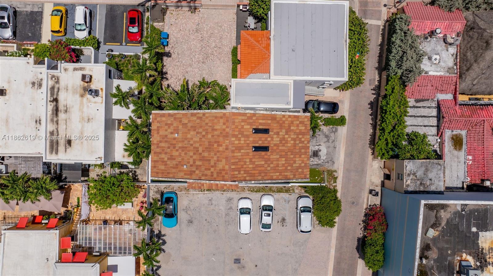 HOLLYWOOD BEACH - Residential Lease