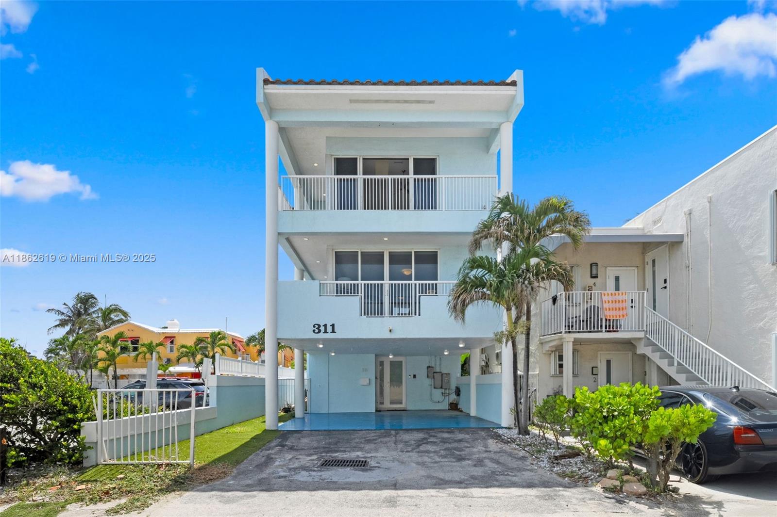 WOW!bFor Your Unforgettable Vacation!
Right on the Beach, near all Restaurants and the Hollywood Boardwalk.
One of the few homes in Hollywood Beach with direct ocean views, this fully renovated 3-story residence is move-in ready and available for a minimum 1-month rental.
Features include a private elevator, wraparound balcony, and a massive brand-new kitchen with granite countertops, stainless steel appliances, and custom cabinetry. The open living room boasts vaulted ceilings, skylights, a pool table, and breathtaking ocean views.
Outdoor living is complete with a Jacuzzi, outside bar, summer kitchen, shower, and spacious lounge areas — perfect for relaxing after the beach.
This home is ideal as a luxury beach retreat, vacation rental, or extended stay — truly offering it all.