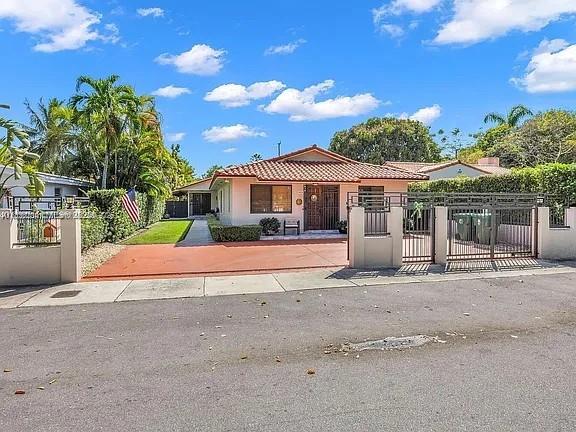 2540 SW 11th St B