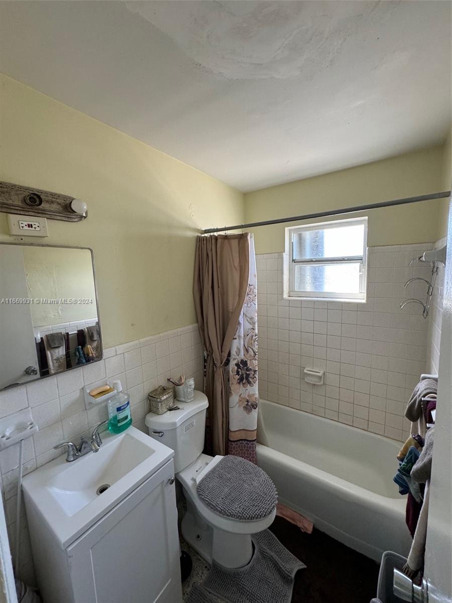 LAURAVILLE AMNDED PL - Residential Income