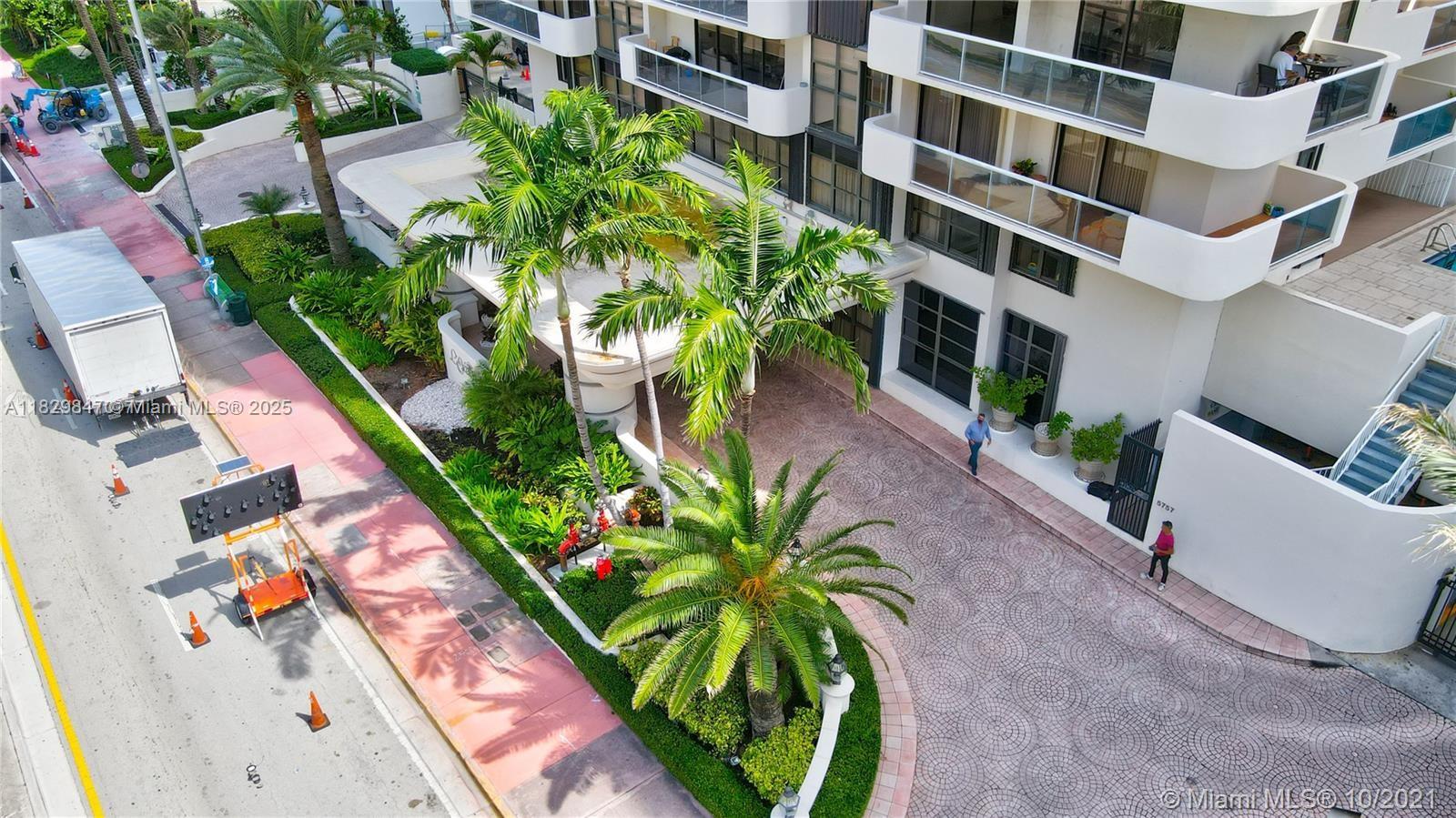 5757 Collins Ave 1003