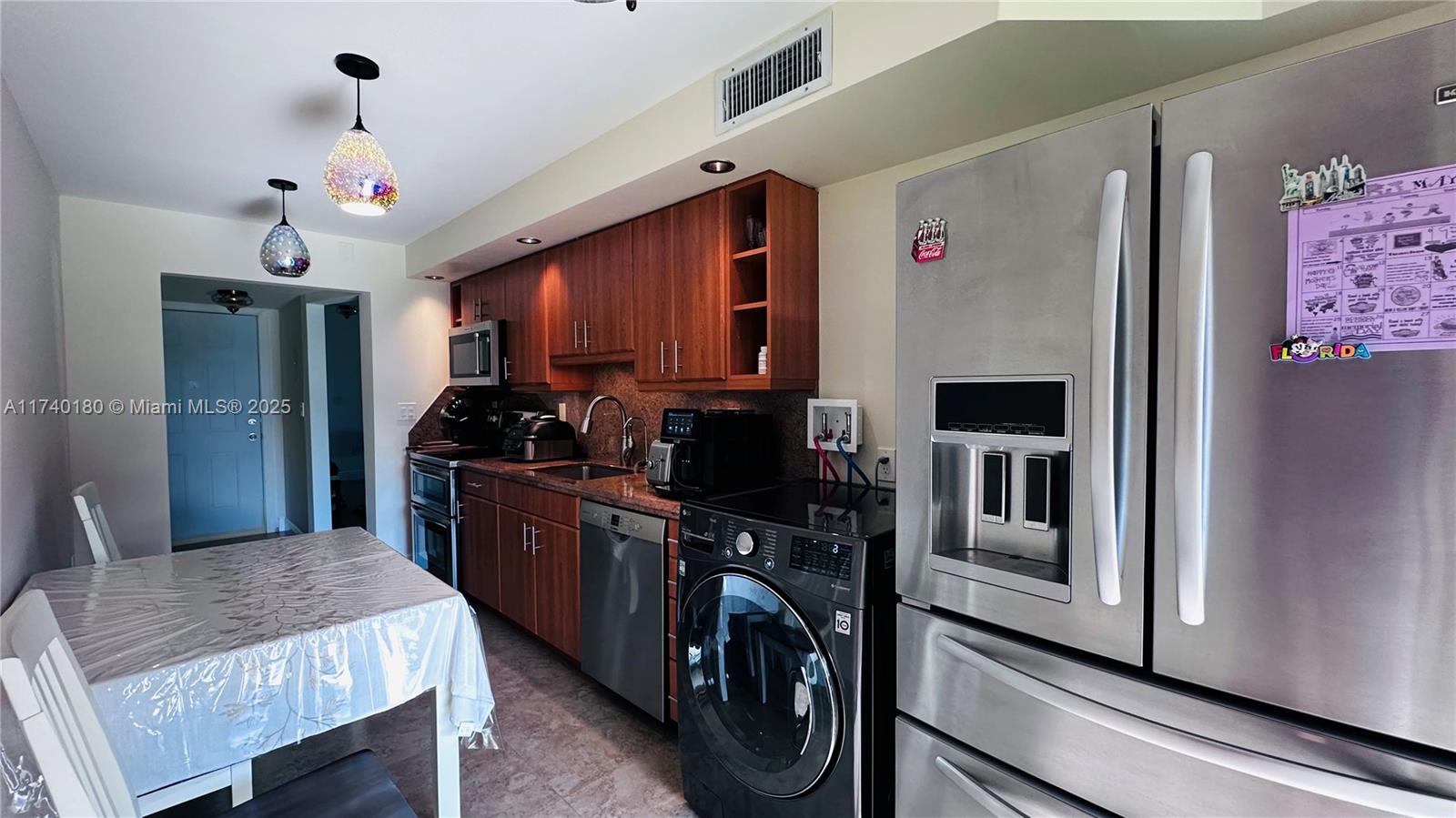 JADE WINDS GROUP-DAISY GA - Residential