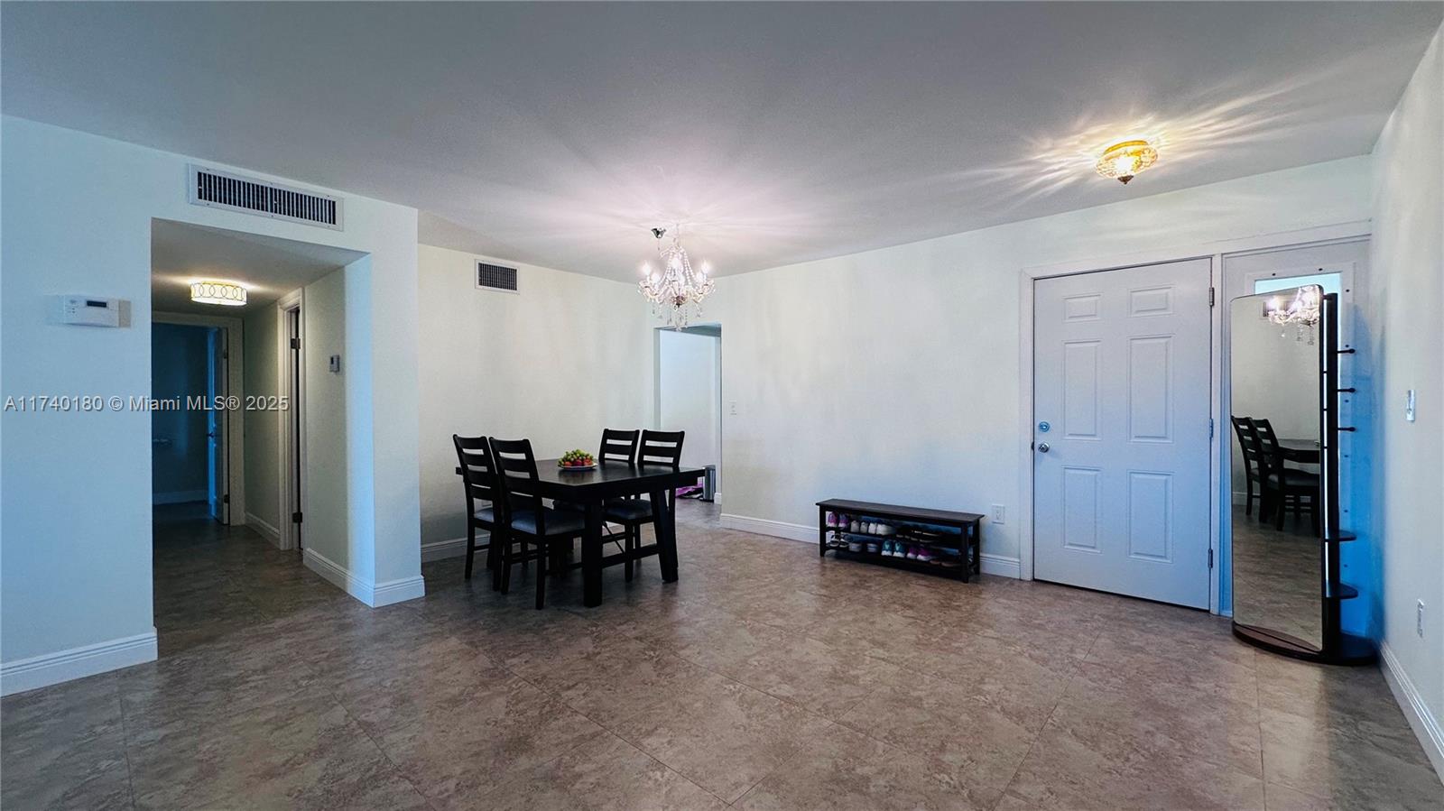 JADE WINDS GROUP-DAISY GA - Residential