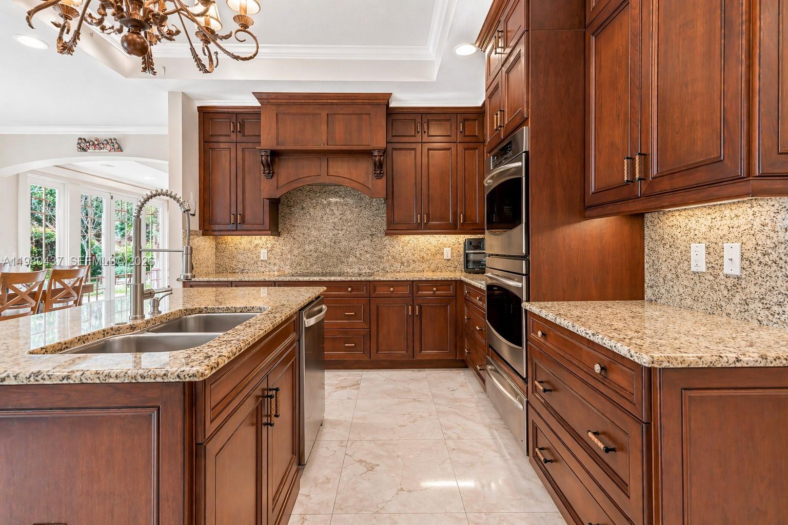 OAK HOLLOW ESTATES - Residential