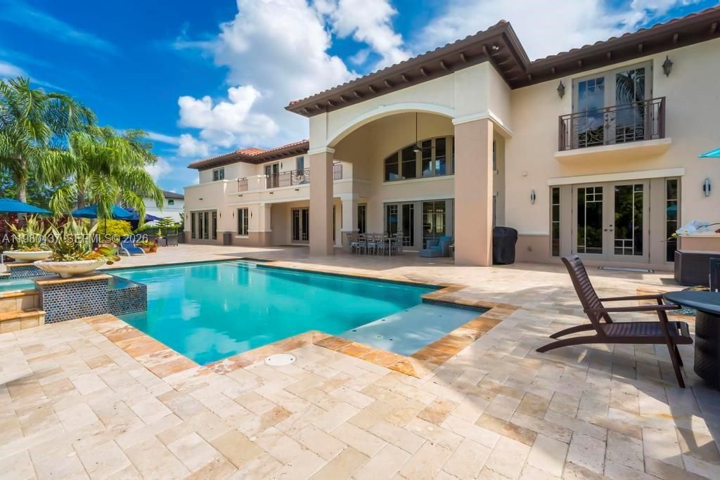 Photo of 13425 SW 37th Pl, Davie, FL 33330 (MLS # A11980437)