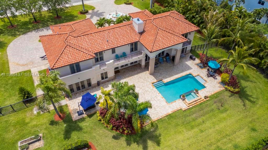 OAK HOLLOW ESTATES - Residential