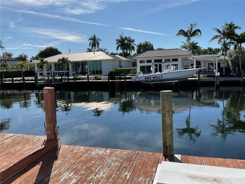 Photo of 2808 NE 27th St, Fort Lauderdale, FL 33306 (MLS # A11937261)