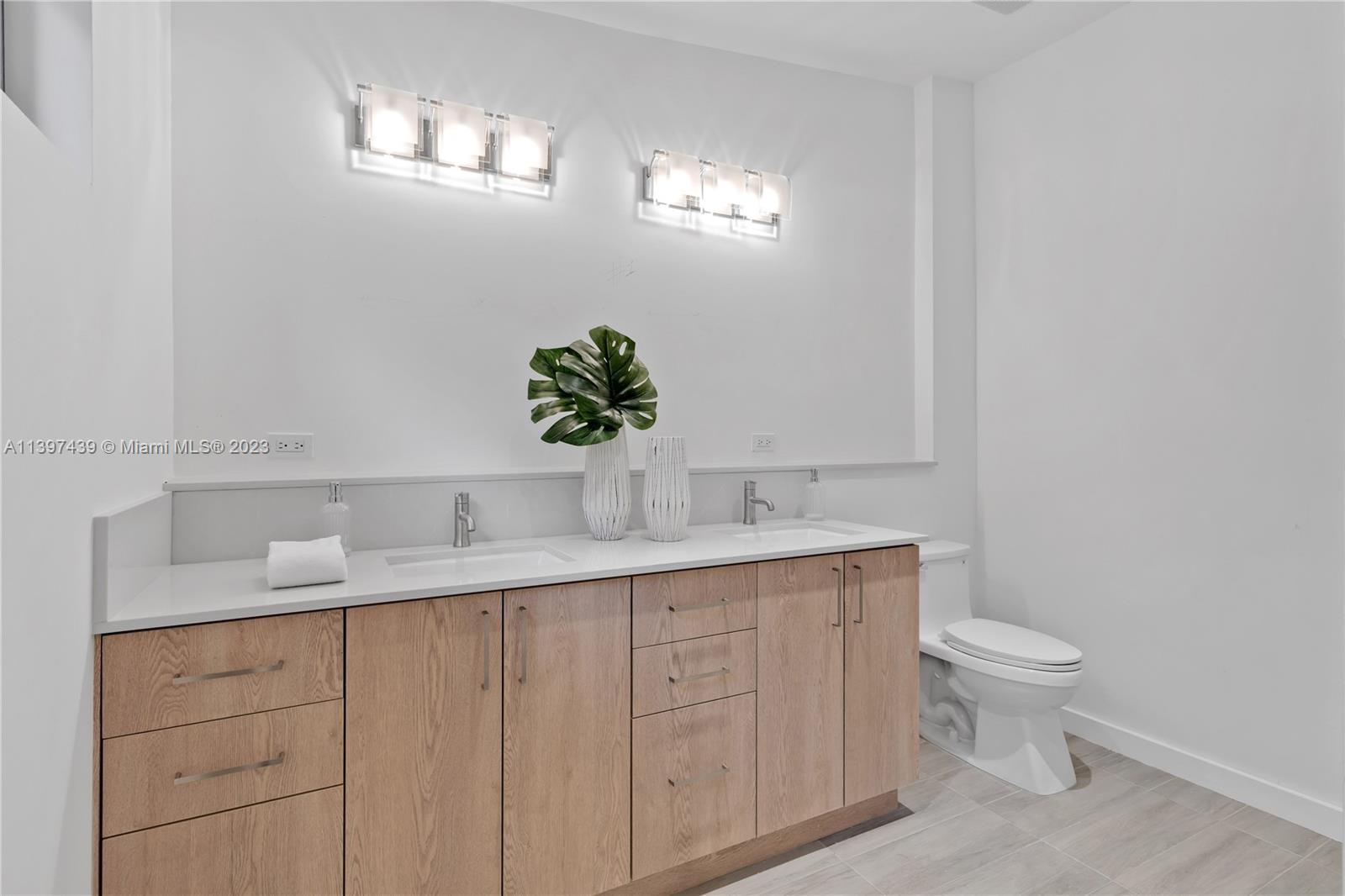 STUART TERRACE - Residential
