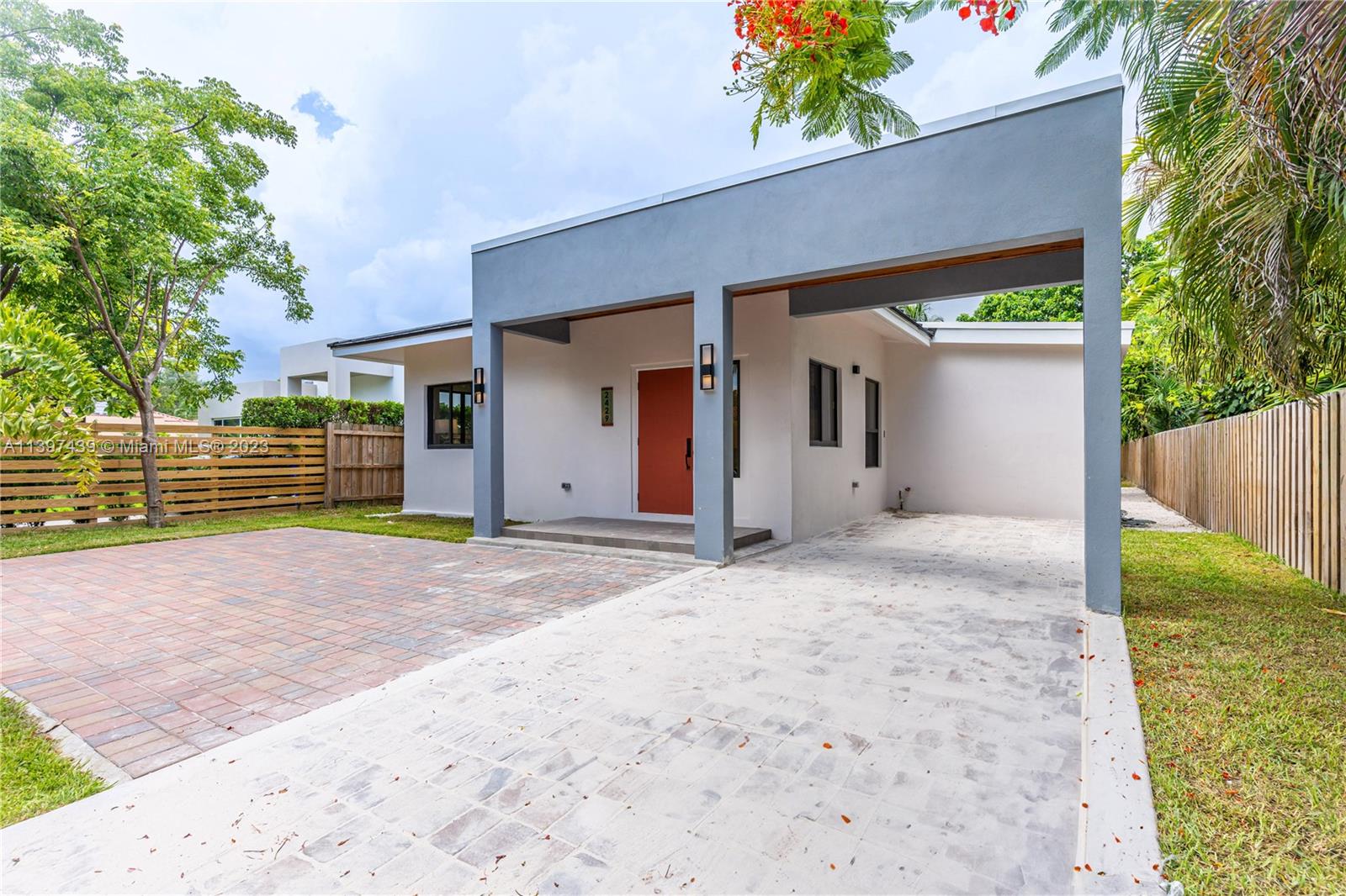 STUART TERRACE - Residential