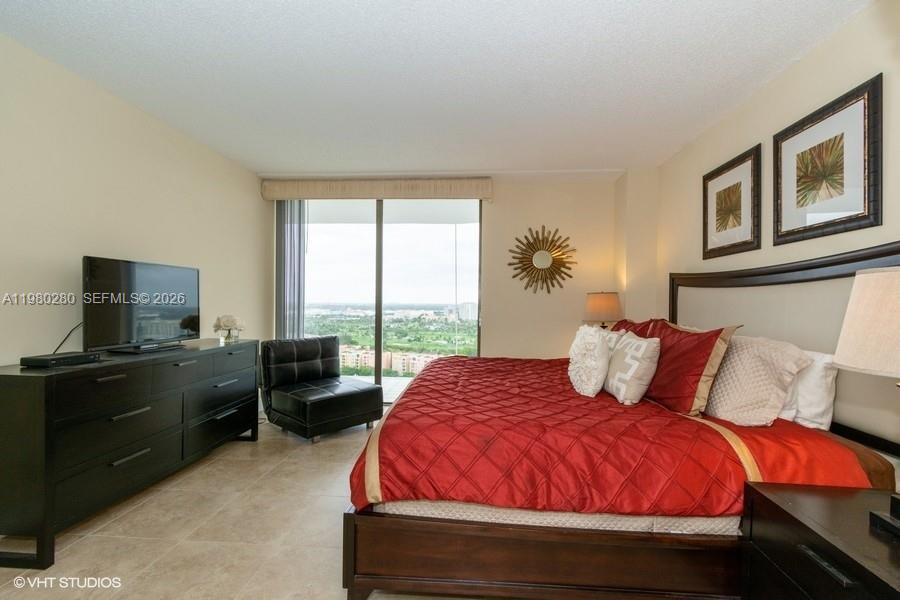 TURNBERRY ISLE CONDO - Residential