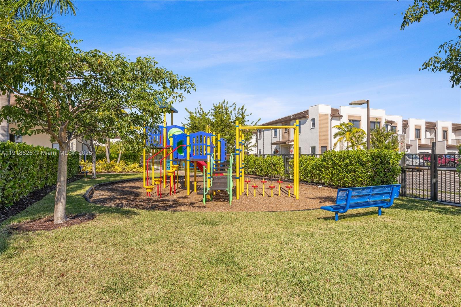 VIA VENTURA NEIGHBORHOOD - Residential