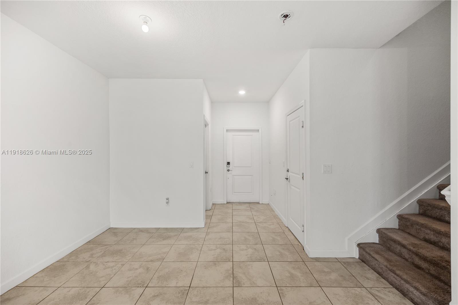 VIA VENTURA NEIGHBORHOOD - Residential