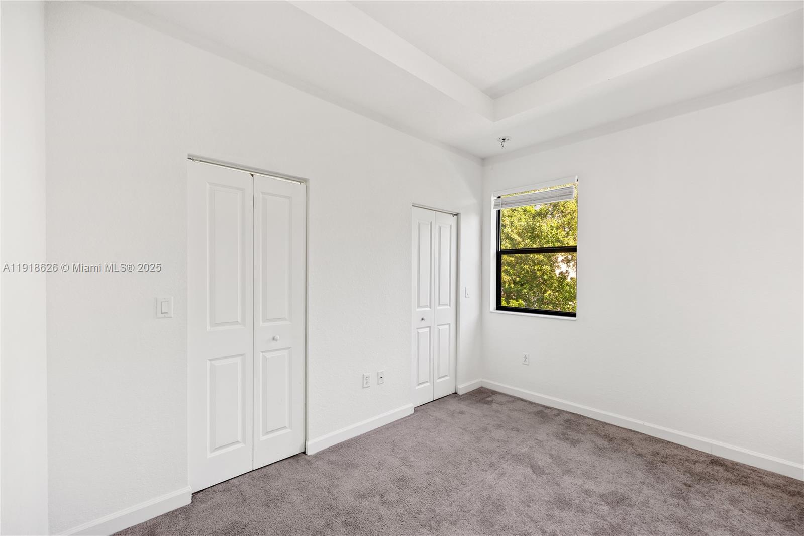 VIA VENTURA NEIGHBORHOOD - Residential