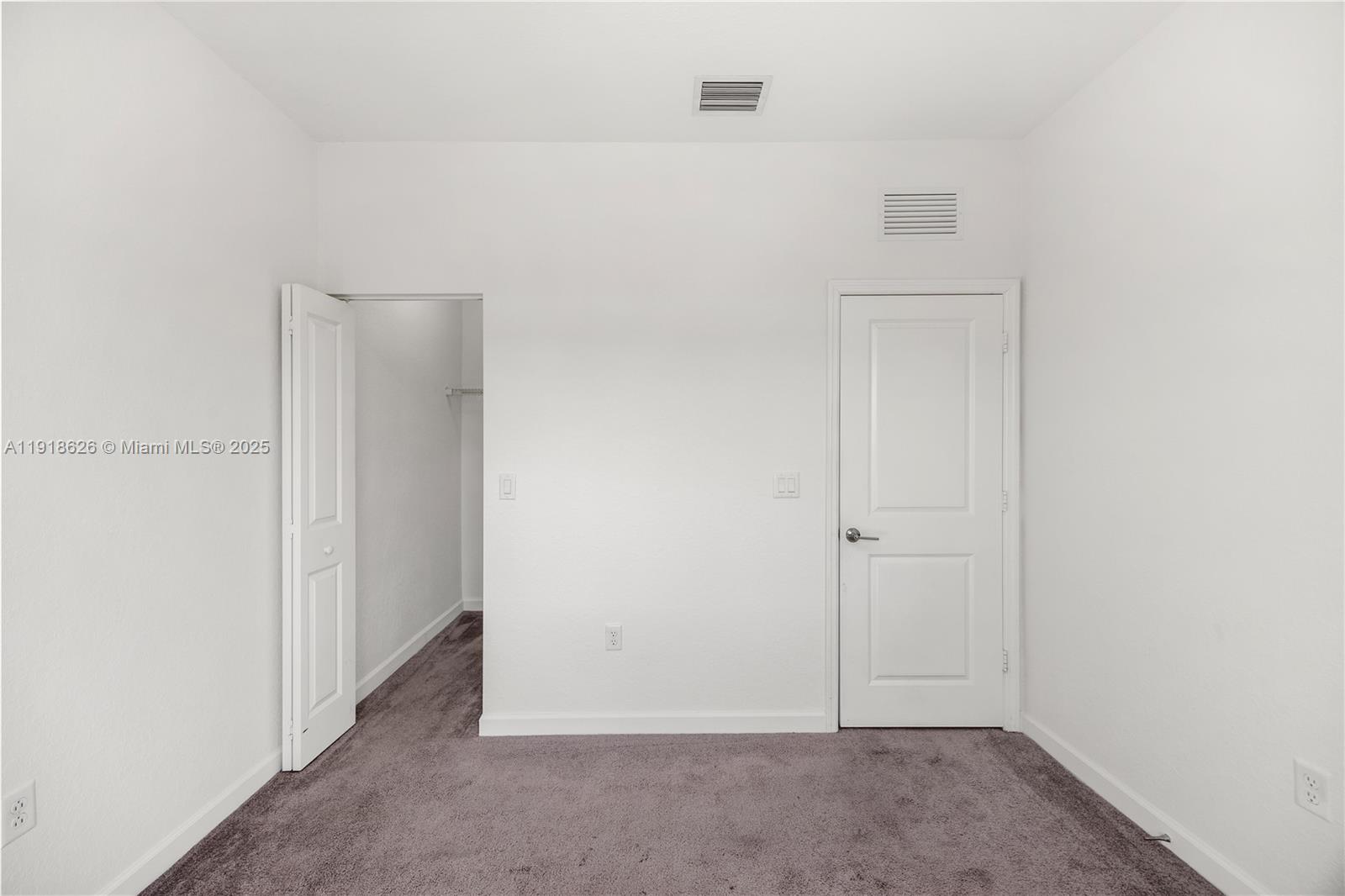 VIA VENTURA NEIGHBORHOOD - Residential