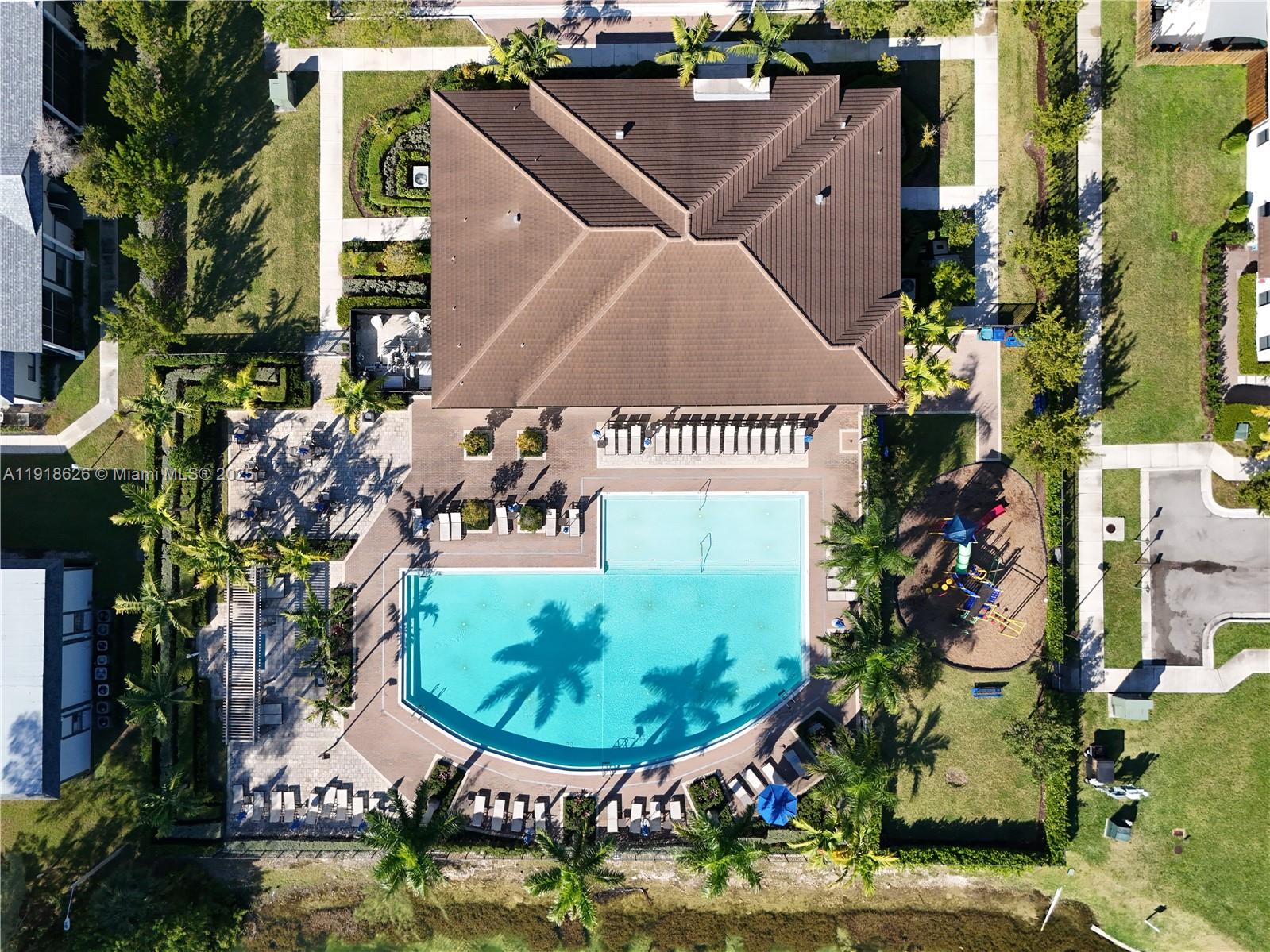 VIA VENTURA NEIGHBORHOOD - Residential