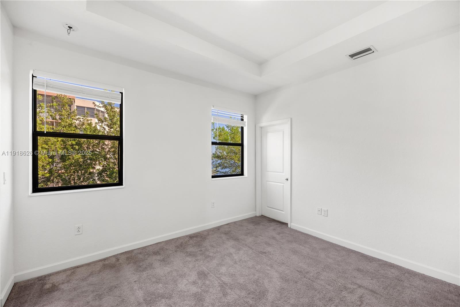 VIA VENTURA NEIGHBORHOOD - Residential