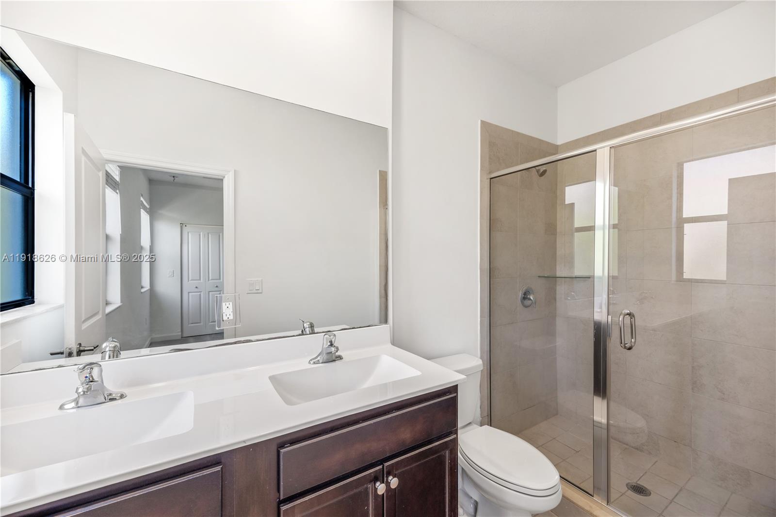 VIA VENTURA NEIGHBORHOOD - Residential