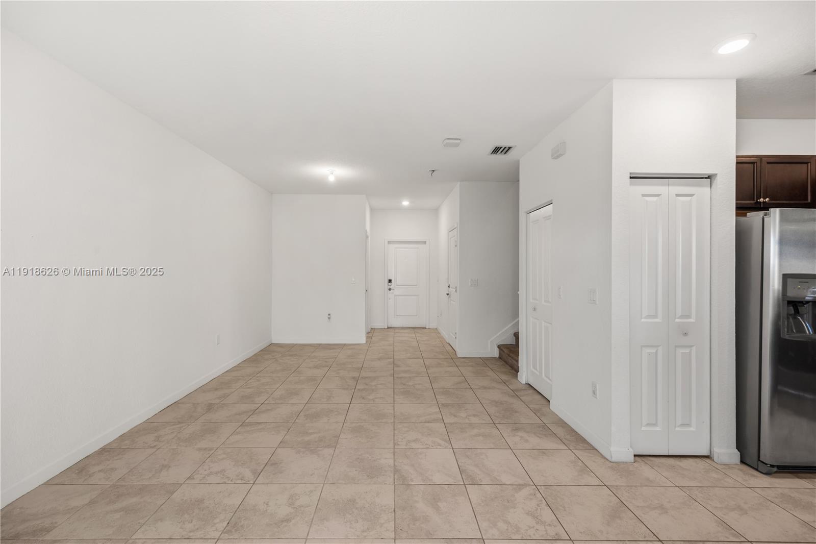 VIA VENTURA NEIGHBORHOOD - Residential