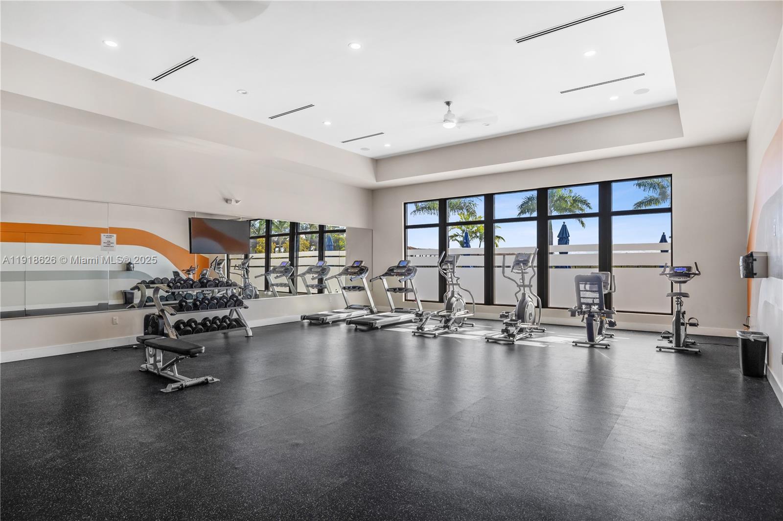 VIA VENTURA NEIGHBORHOOD - Residential