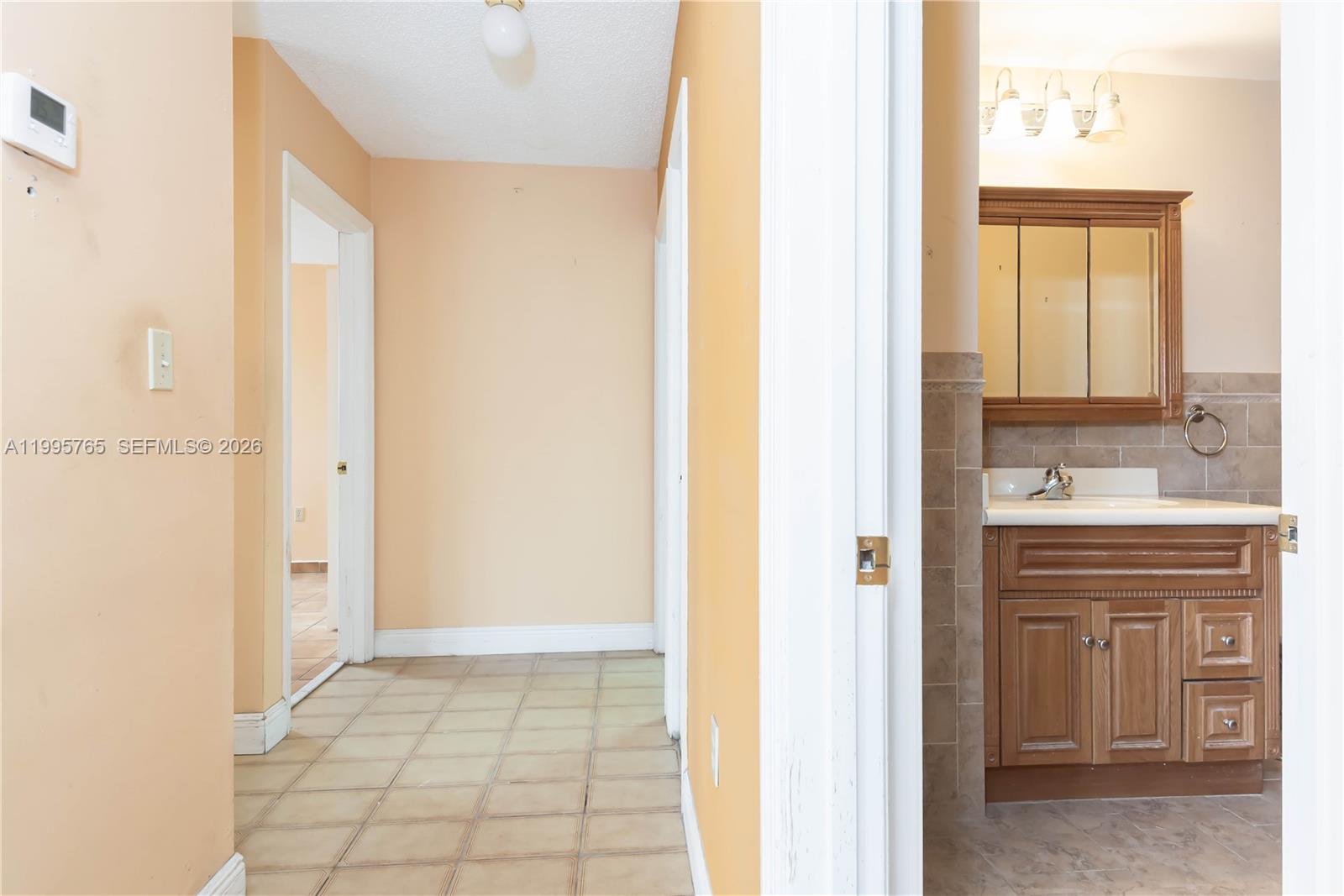 CLUB ESTATES CONDO NO IV - Residential