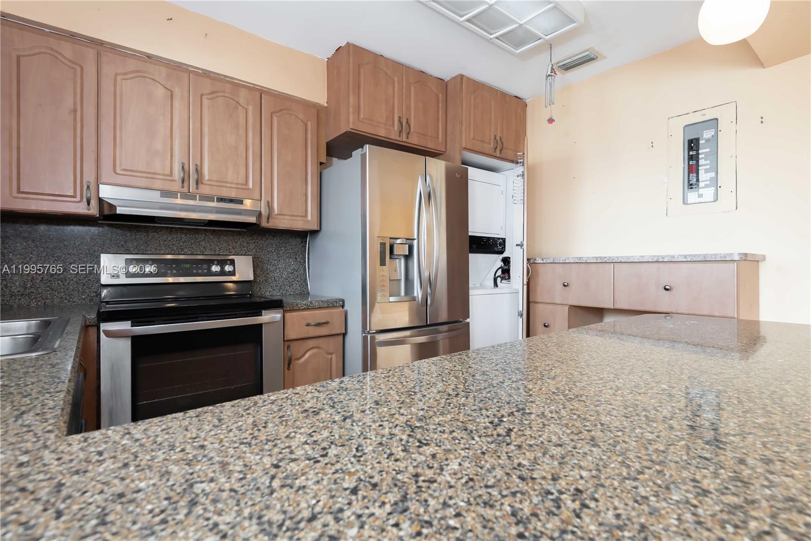 CLUB ESTATES CONDO NO IV - Residential