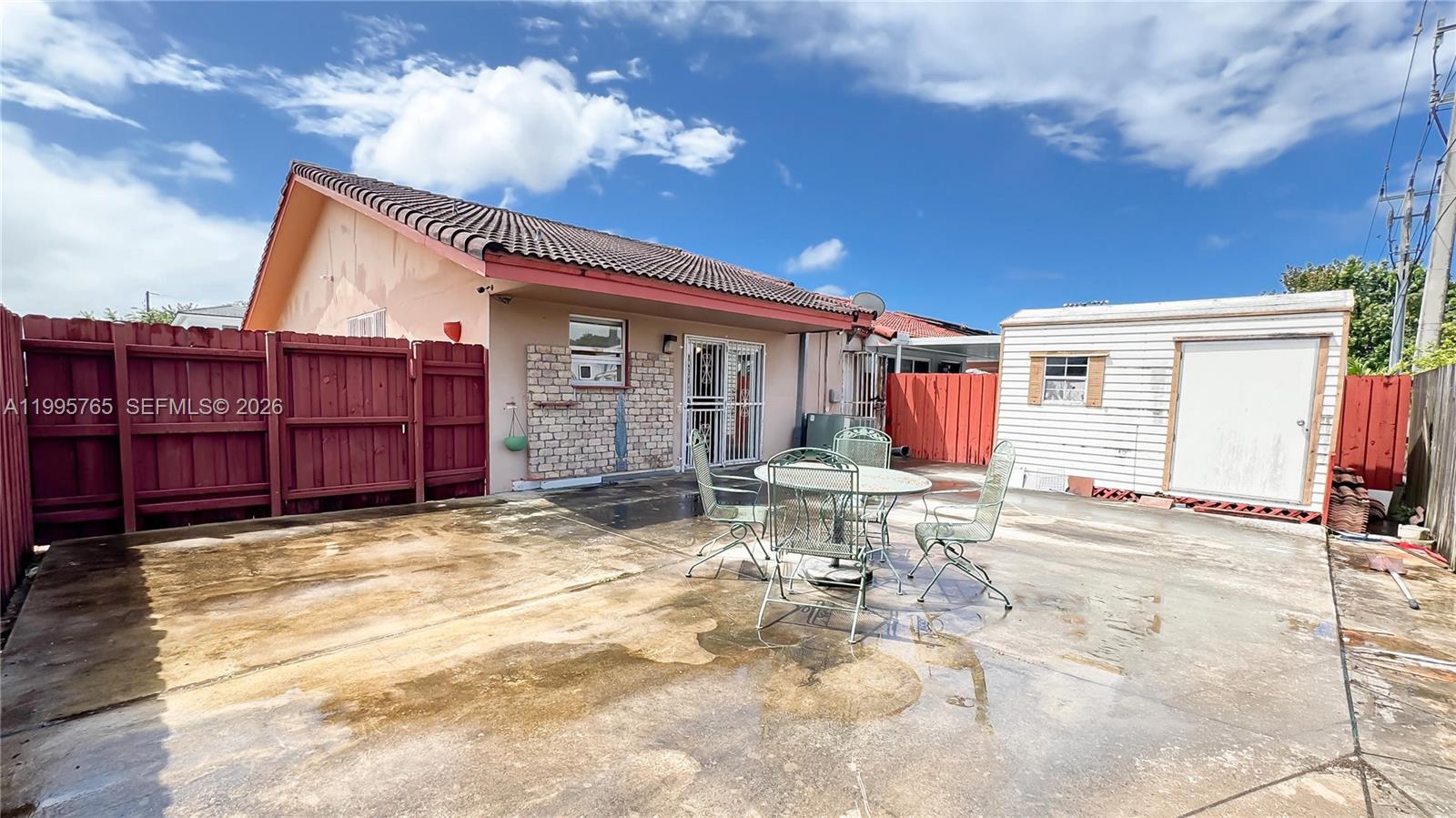 CLUB ESTATES CONDO NO IV - Residential