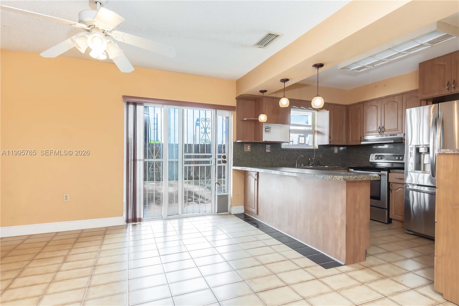 CLUB ESTATES CONDO NO IV - Residential