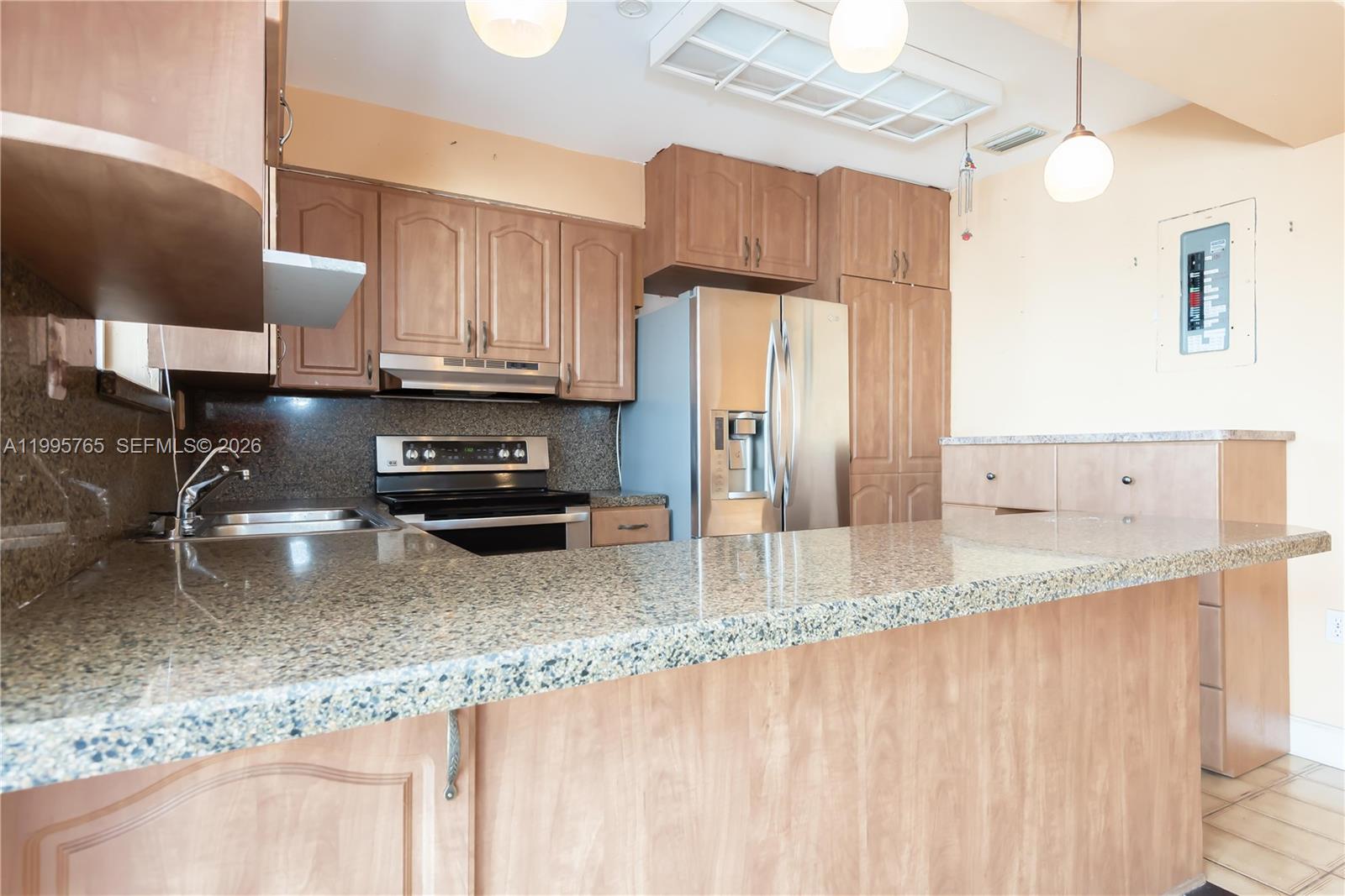 CLUB ESTATES CONDO NO IV - Residential