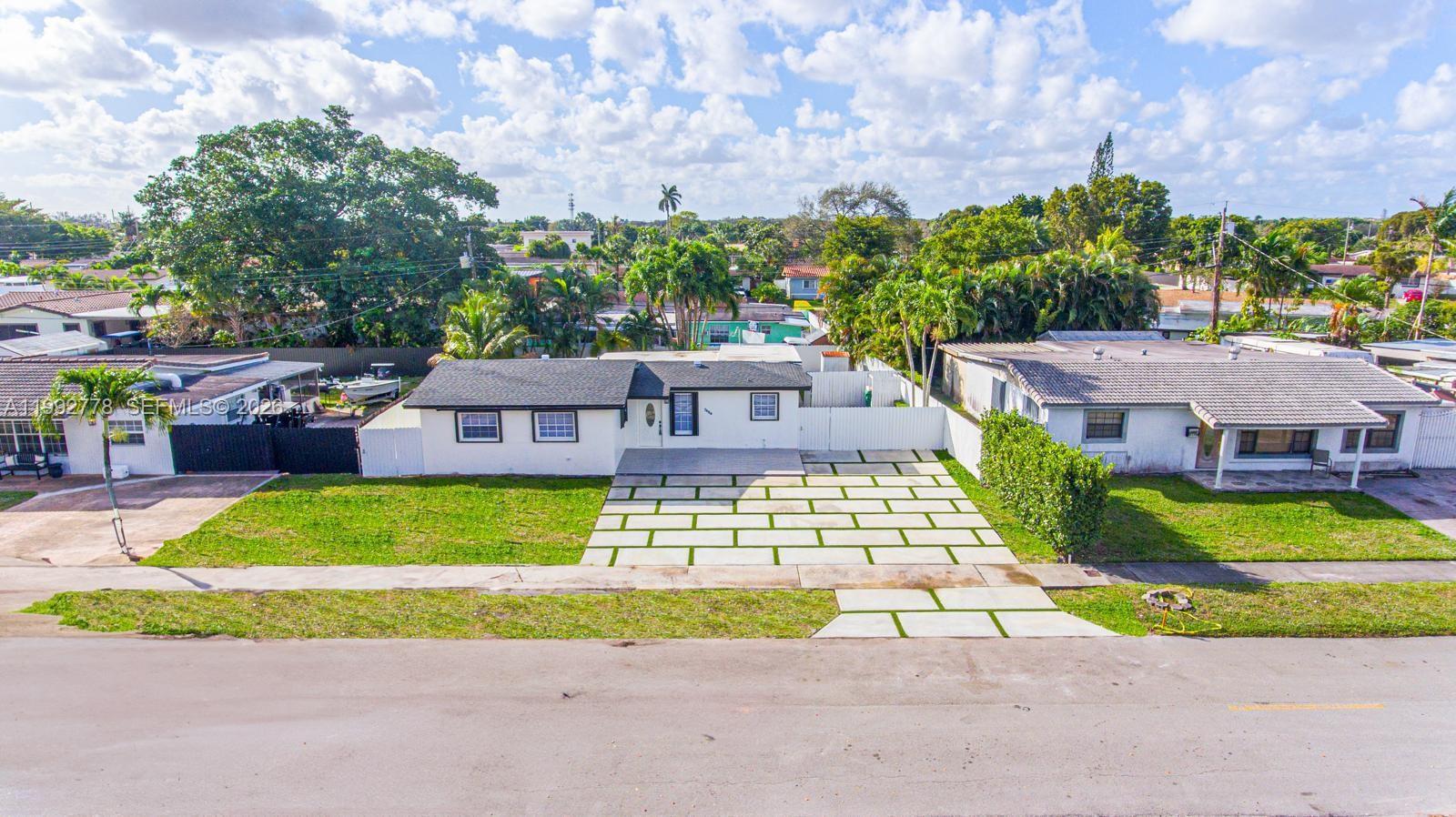 PALM SPRINGS NORTH SEC B - Residential