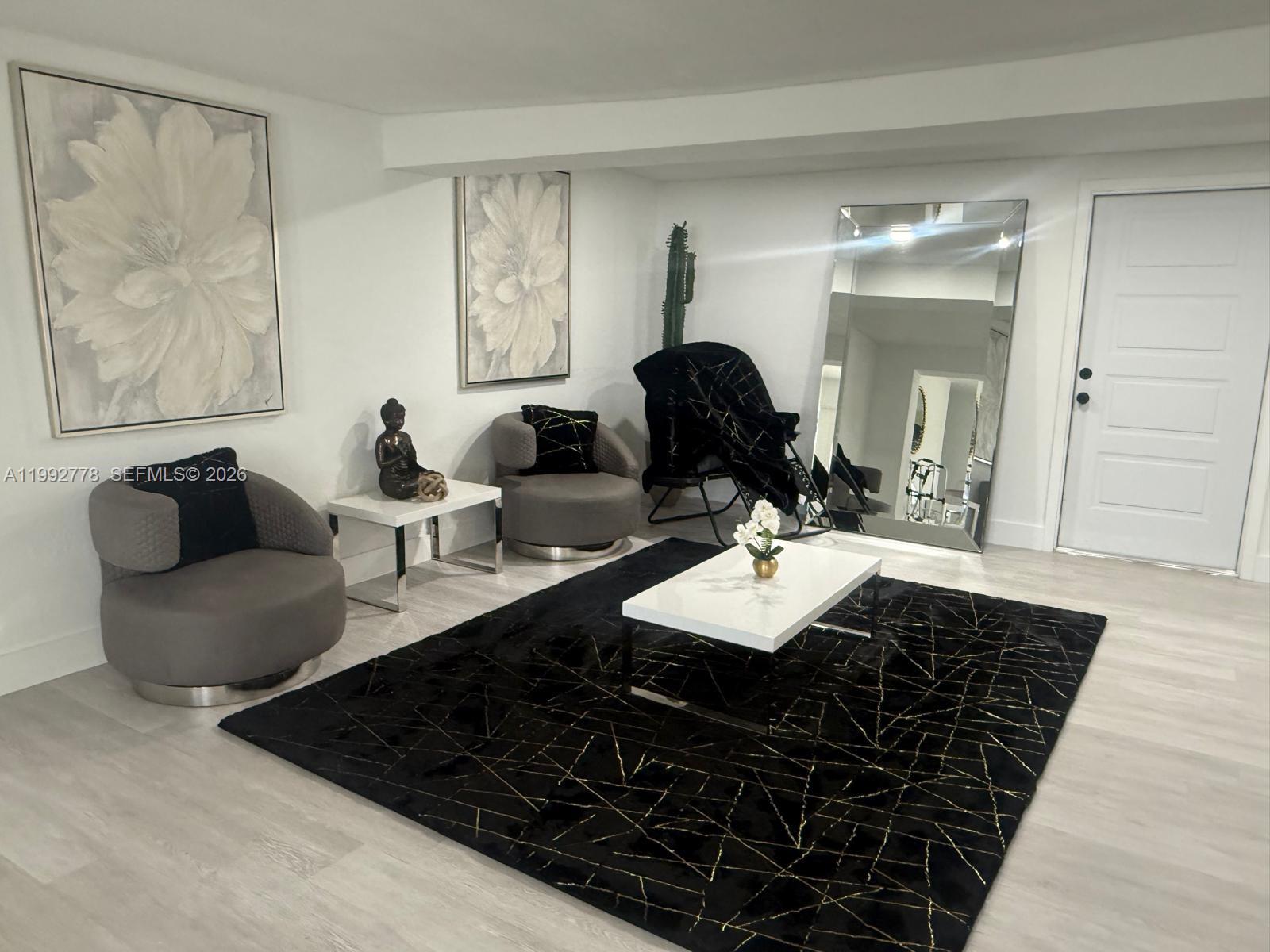 PALM SPRINGS NORTH SEC B - Residential