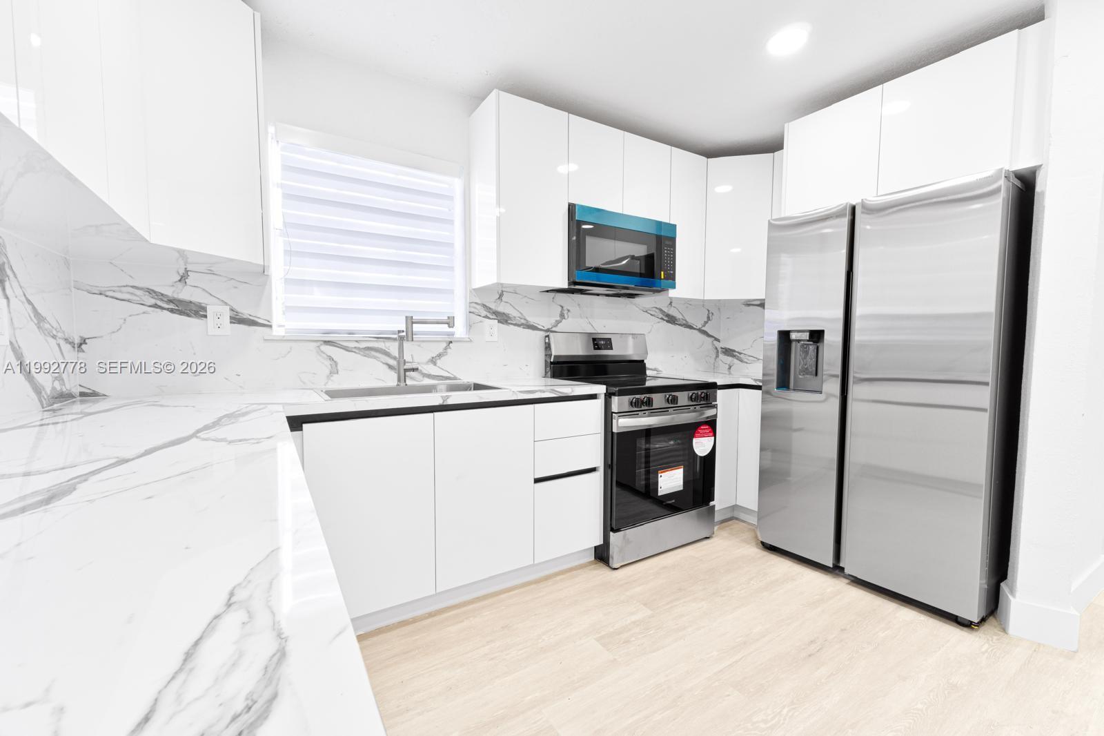 PALM SPRINGS NORTH SEC B - Residential