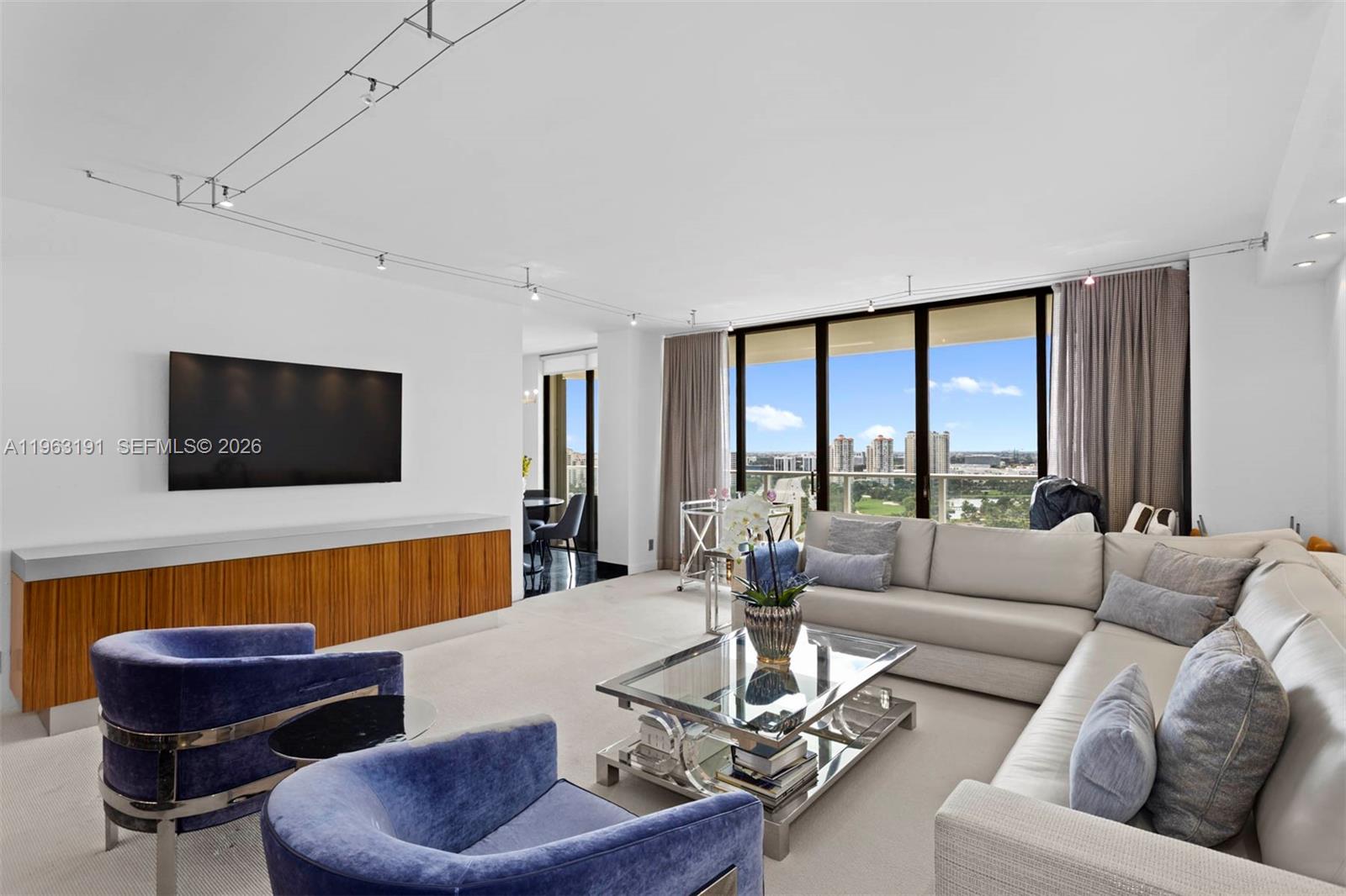 19500 Turnberry Way 20-C