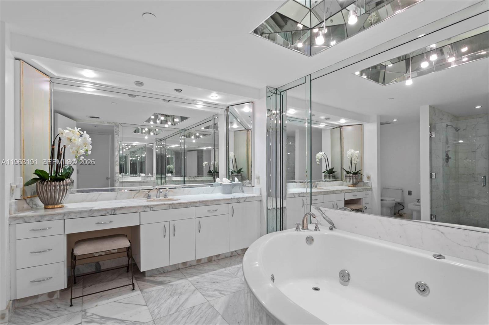 MARINA TOWER CONDO - Residential