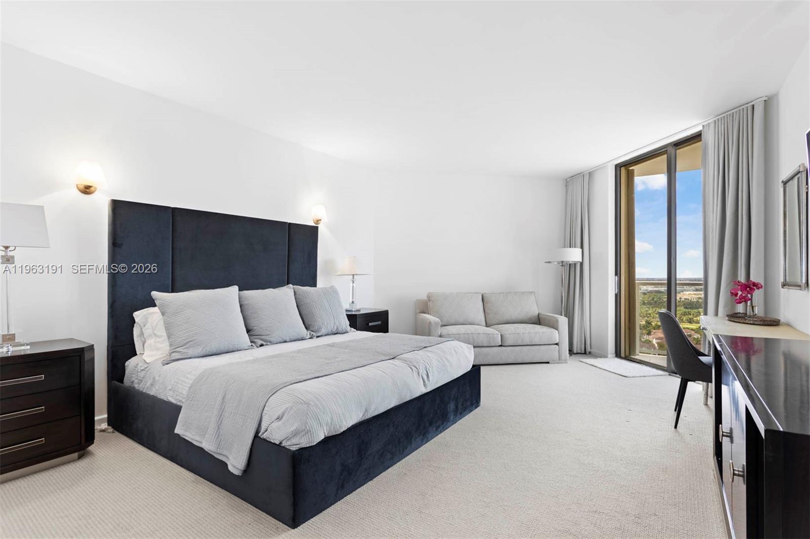 MARINA TOWER CONDO - Residential