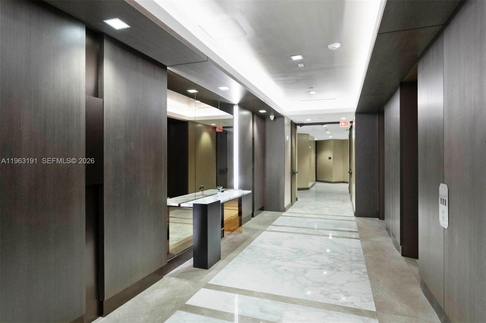 19500 Turnberry Way 20-C