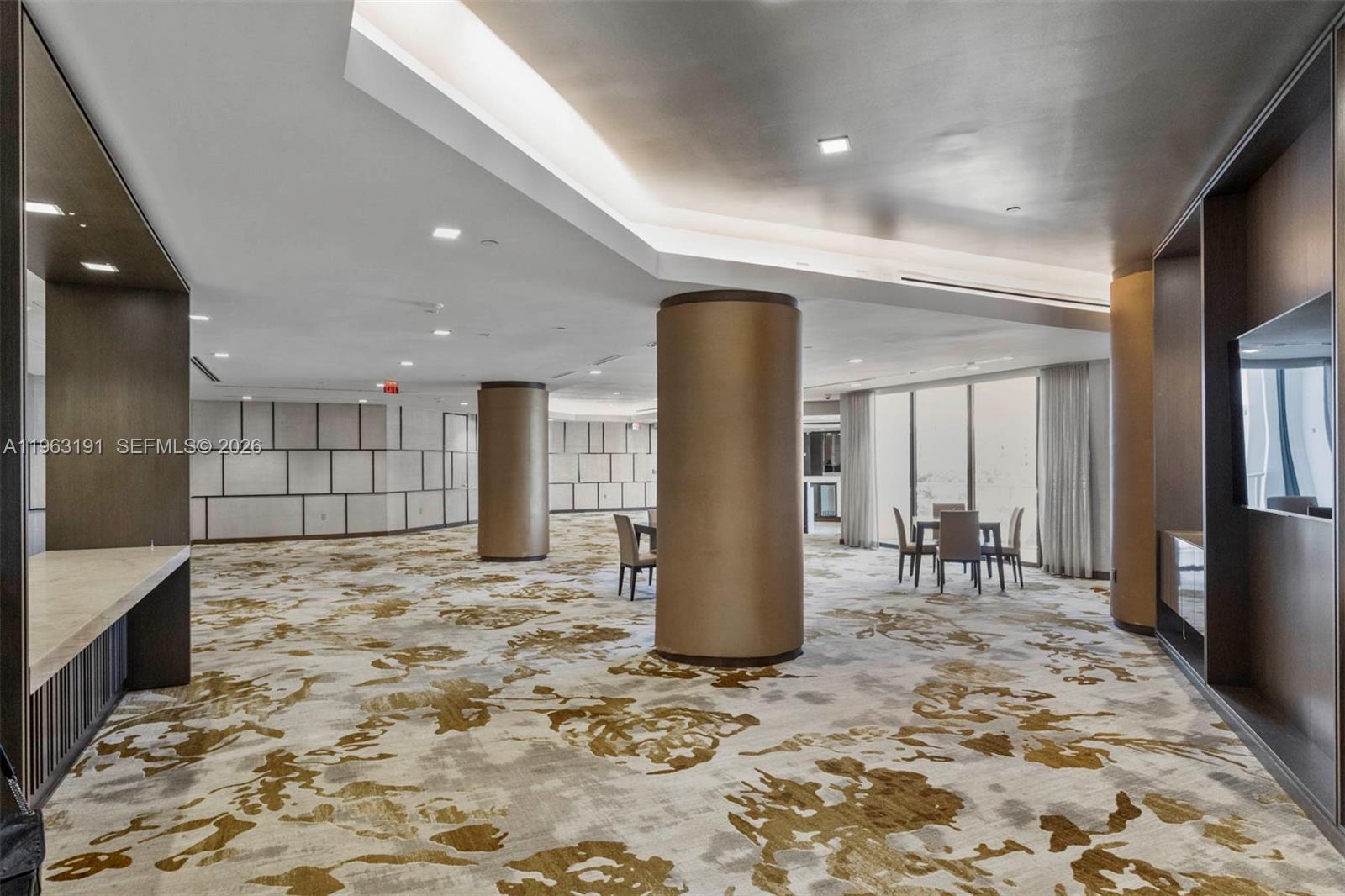 MARINA TOWER CONDO - Residential