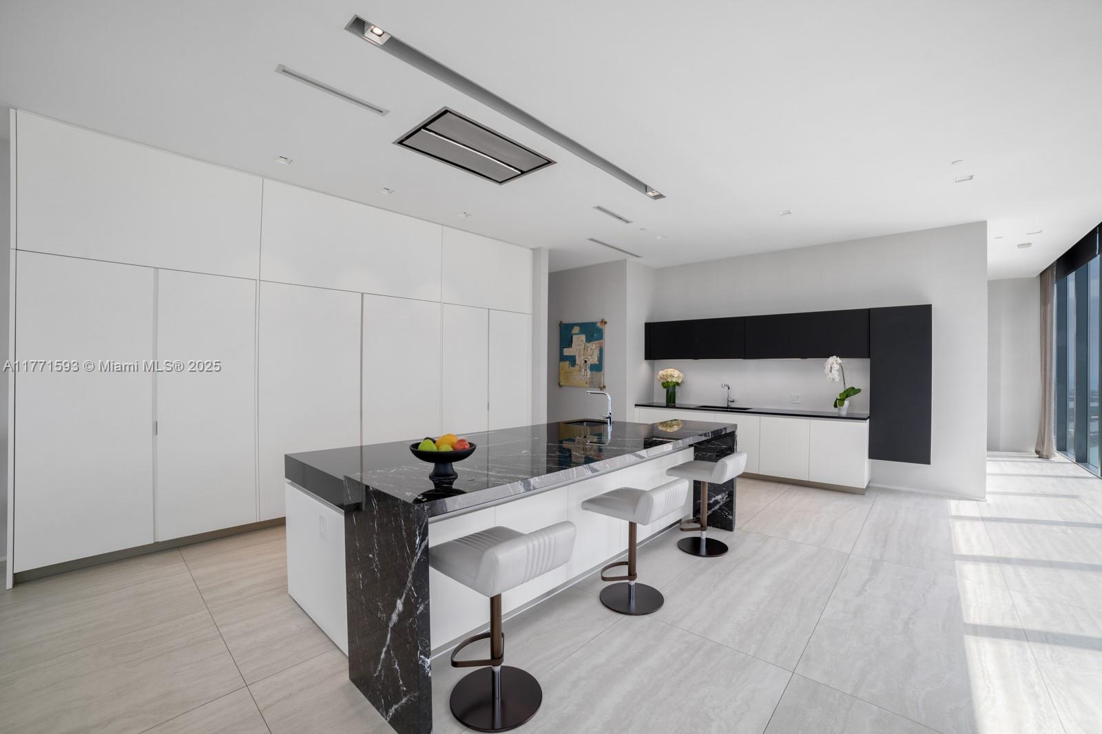 ONE THOUSAND MUSEUM CONDO - Residential