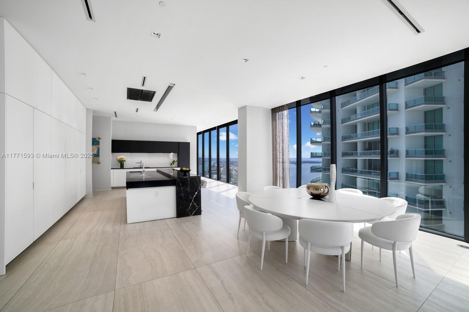 ONE THOUSAND MUSEUM CONDO - Residential