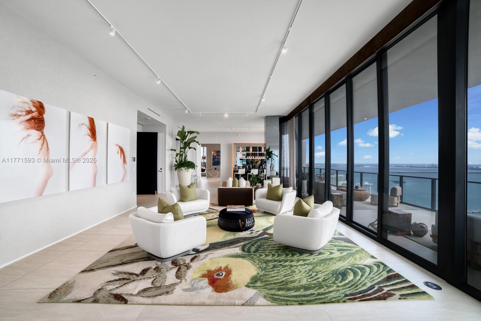 ONE THOUSAND MUSEUM CONDO - Residential