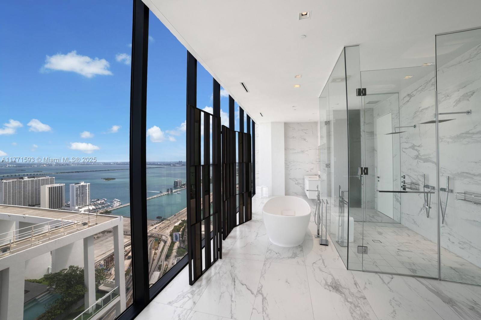 ONE THOUSAND MUSEUM CONDO - Residential