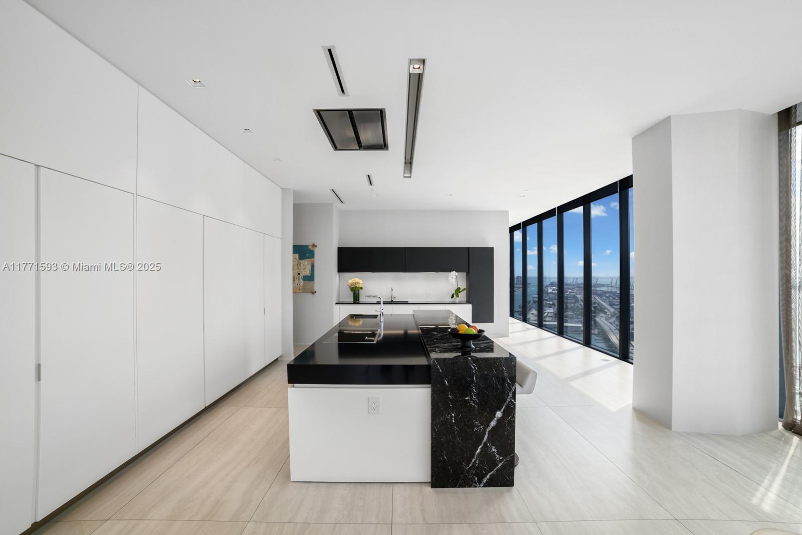 ONE THOUSAND MUSEUM CONDO - Residential