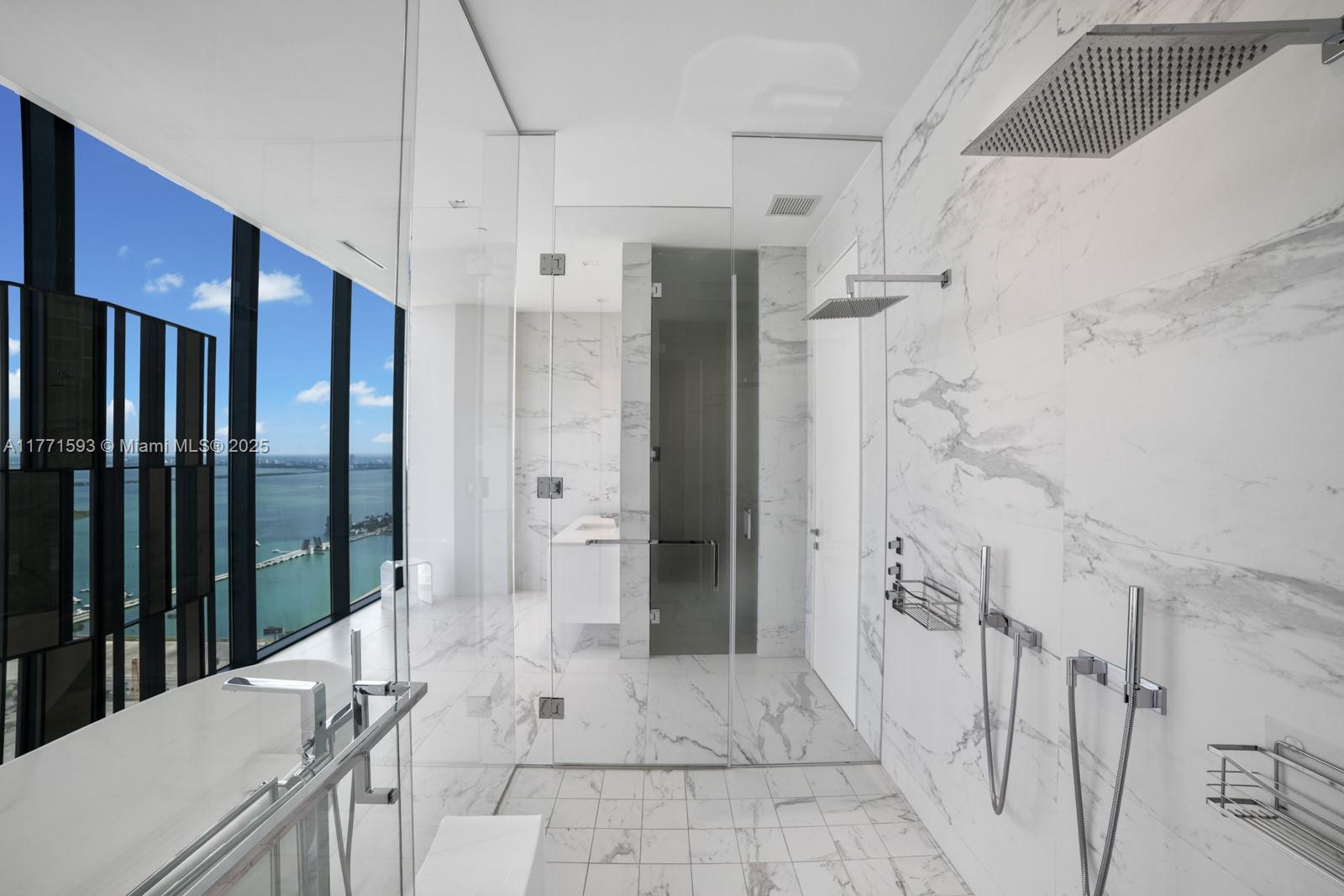 ONE THOUSAND MUSEUM CONDO - Residential