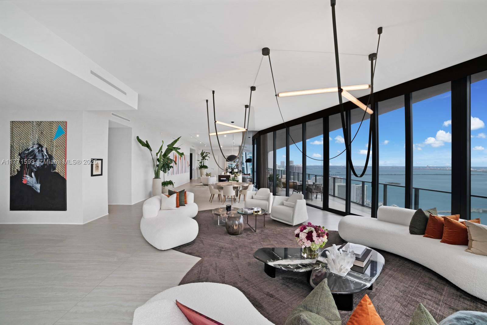 ONE THOUSAND MUSEUM CONDO - Residential