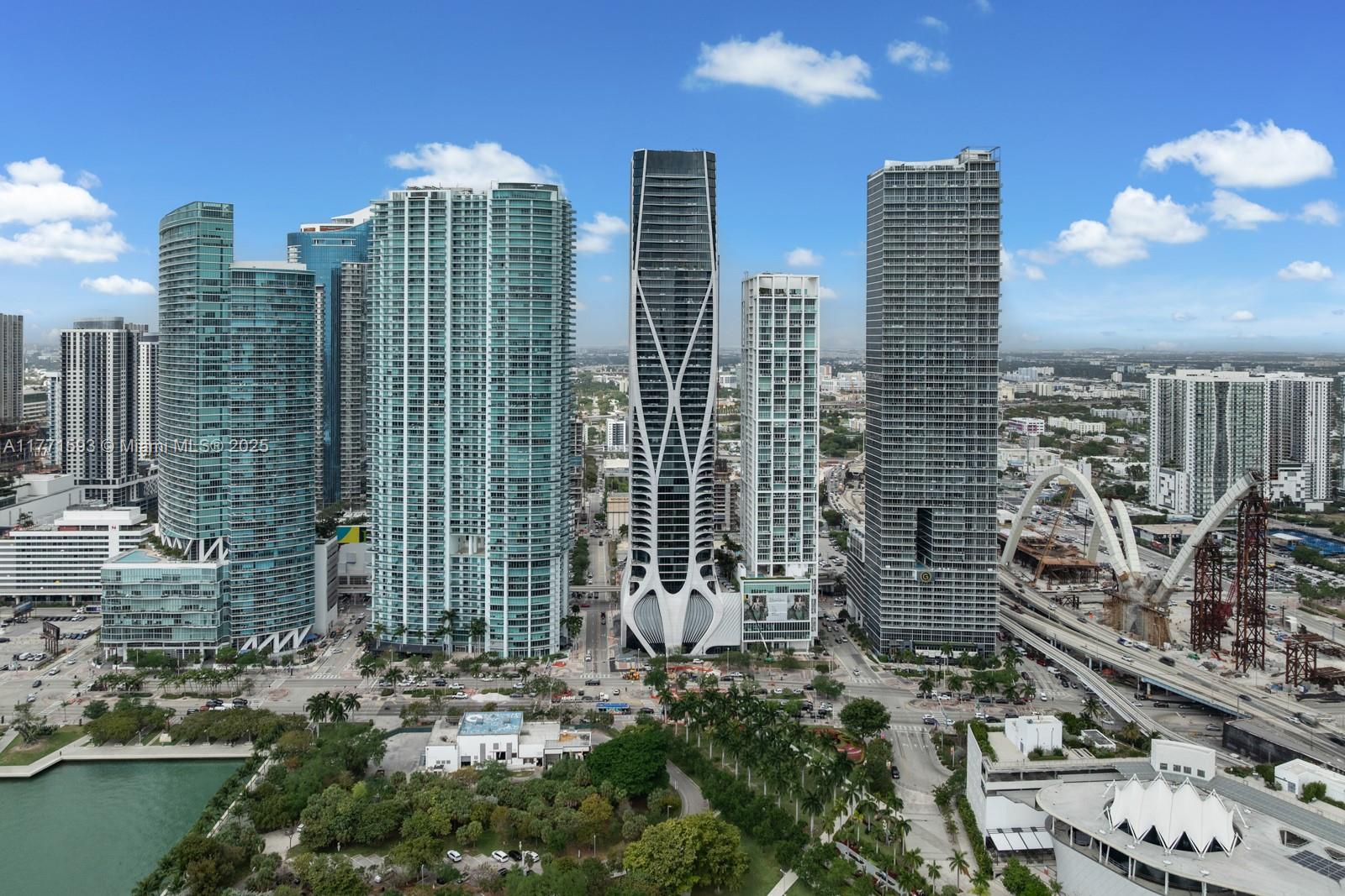 ONE THOUSAND MUSEUM CONDO - Residential
