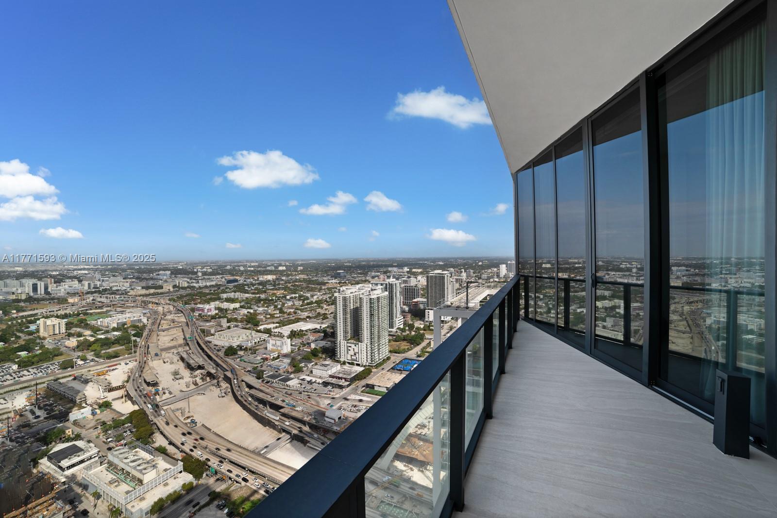 ONE THOUSAND MUSEUM CONDO - Residential