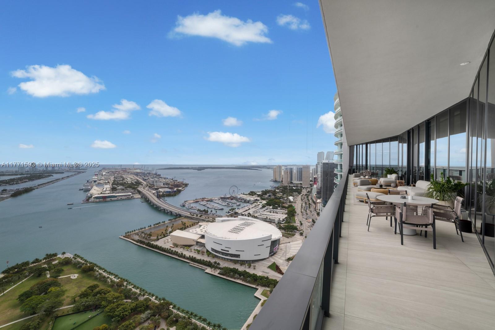 ONE THOUSAND MUSEUM CONDO - Residential