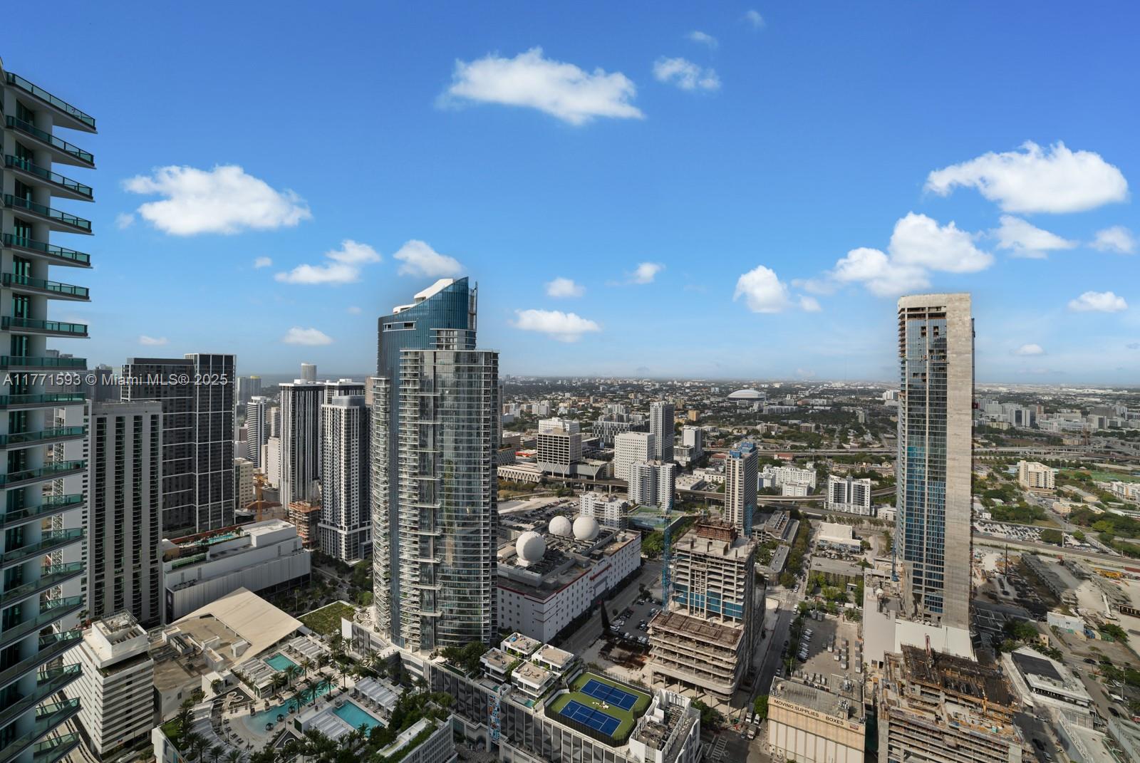 ONE THOUSAND MUSEUM CONDO - Residential